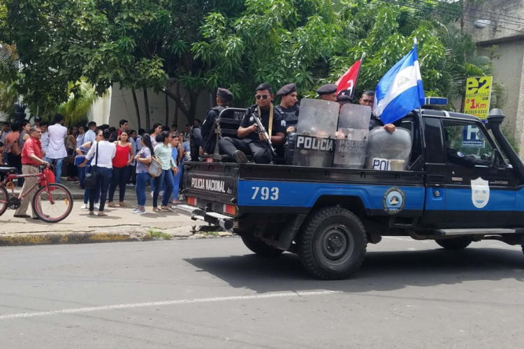 Esta Es La Ruta De Asedio Que A Diario Realiza La Policía En León Radio Darío 8644